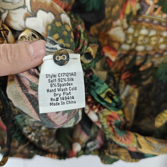 Johnny Was Parrot Cosima Blouse Multicolor Floral Size Small - Picture 15 of 15